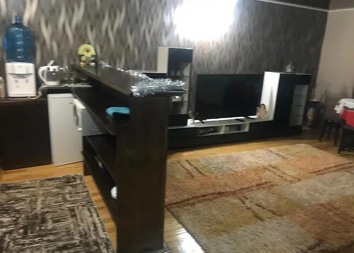 у люби Apartment Huklyvyy
