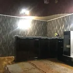 у люби شقة