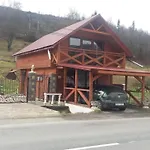 у люби شقة